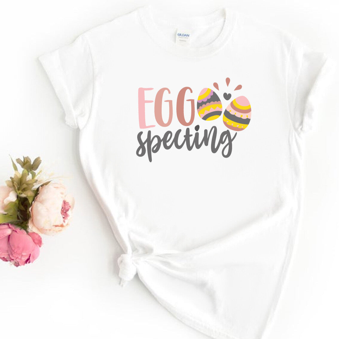 Personalised Egg-specting T-Shirt from Happy Look | South Africa β Featuring a whimsical design for expectant parents. Perfect for Easter celebrations and customisable with your choice of name. A thoughtful gift that brings joy and lasting memories. Shop now!