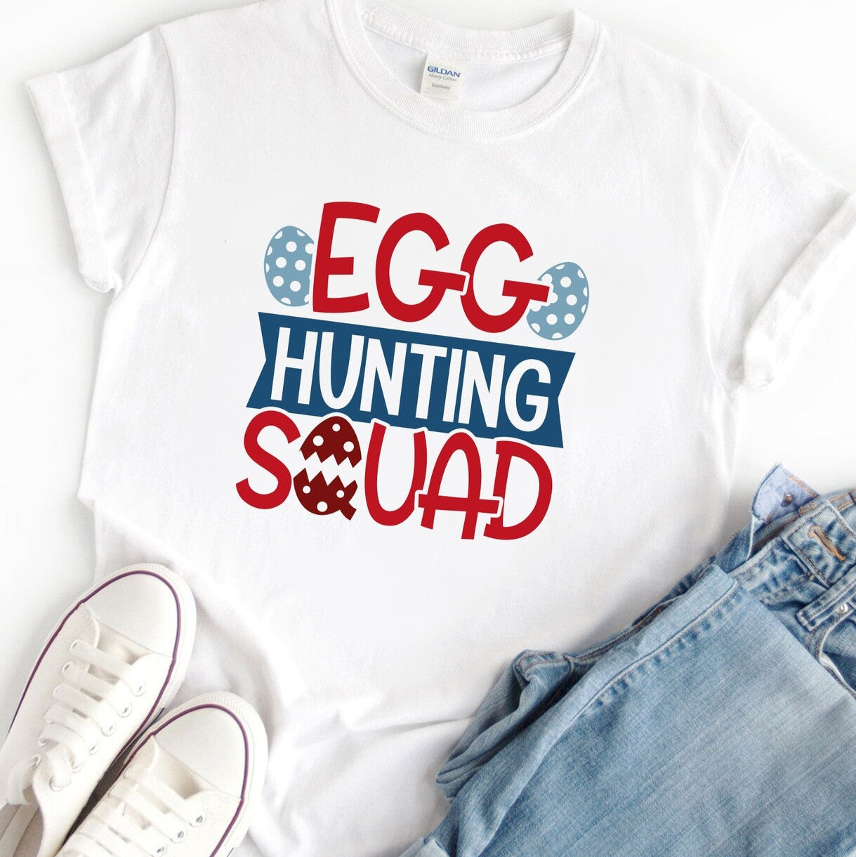 Personalised Egg Hunting Squad T-Shirt from Happy Look | South Africa β Designed for teams during Easter egg hunts. Perfect for family gatherings and customisable with your choice of name. A thoughtful gift that brings joy and lasting memories. Shop now!
