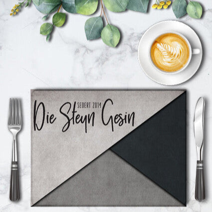 Personalised Modern Family Placemat Set of 4 from Happy Look | South Africa – Featuring your family name or surname on a modern designed background. Perfect for birthdays, Mother’s Day, and bridal showers. A daily reminder of love and special moments.