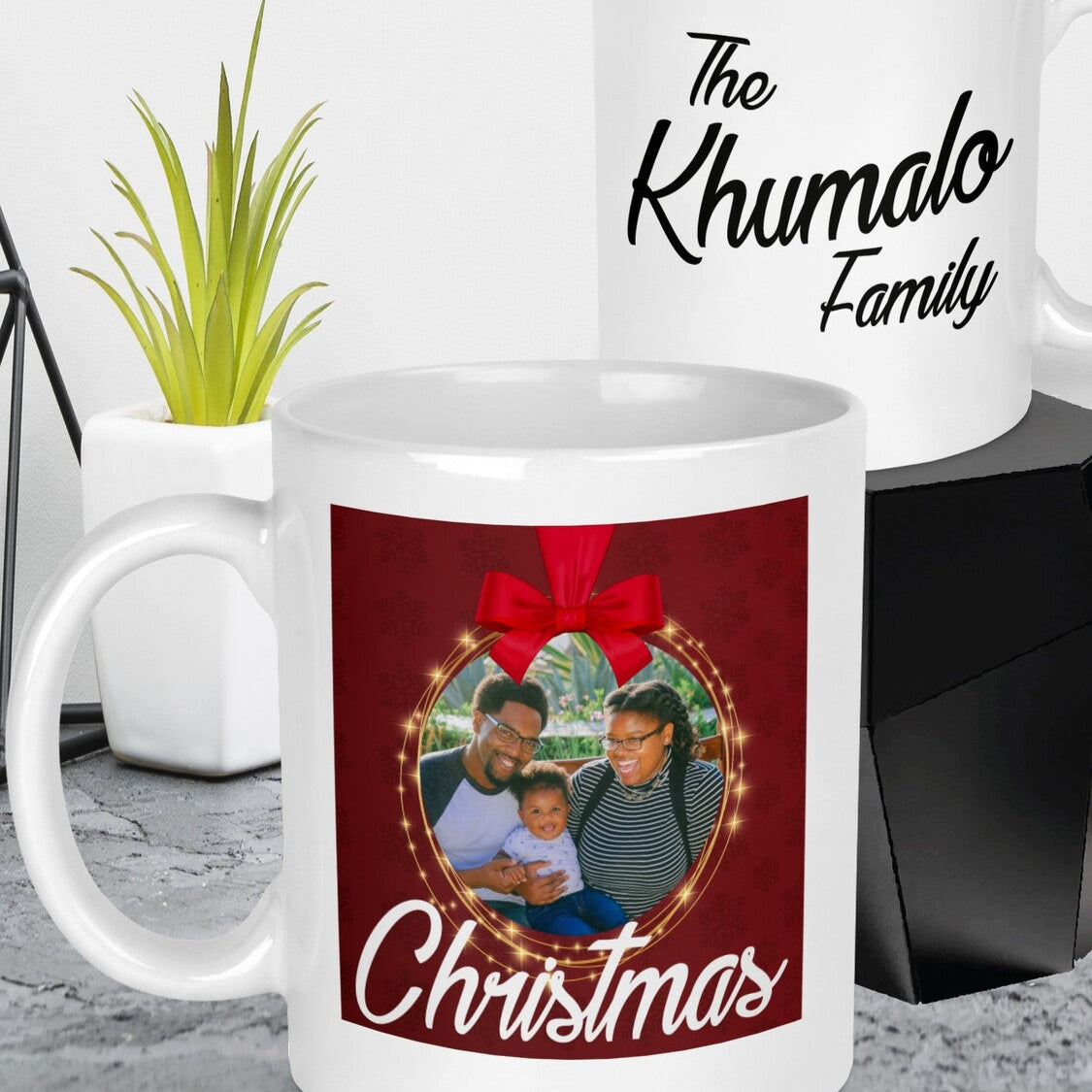 Personalised Family Mug from Happy Look | South Africa – Decorated with a festive "Christmas" theme and a photo frame design for your family picture. Perfect for family gatherings and customizable with your family name. A thoughtful gift that brings joy and lasting memories. Shop now!