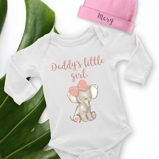 Personalised Baby Onesie from Happy Look | South Africa – Adorned with the phrase "Daddy's little girl" and a lovely elephant illustration. Perfect for Father's Day and customisable with the name Mary. A thoughtful gift that brings joy and lasting memories. Shop now!