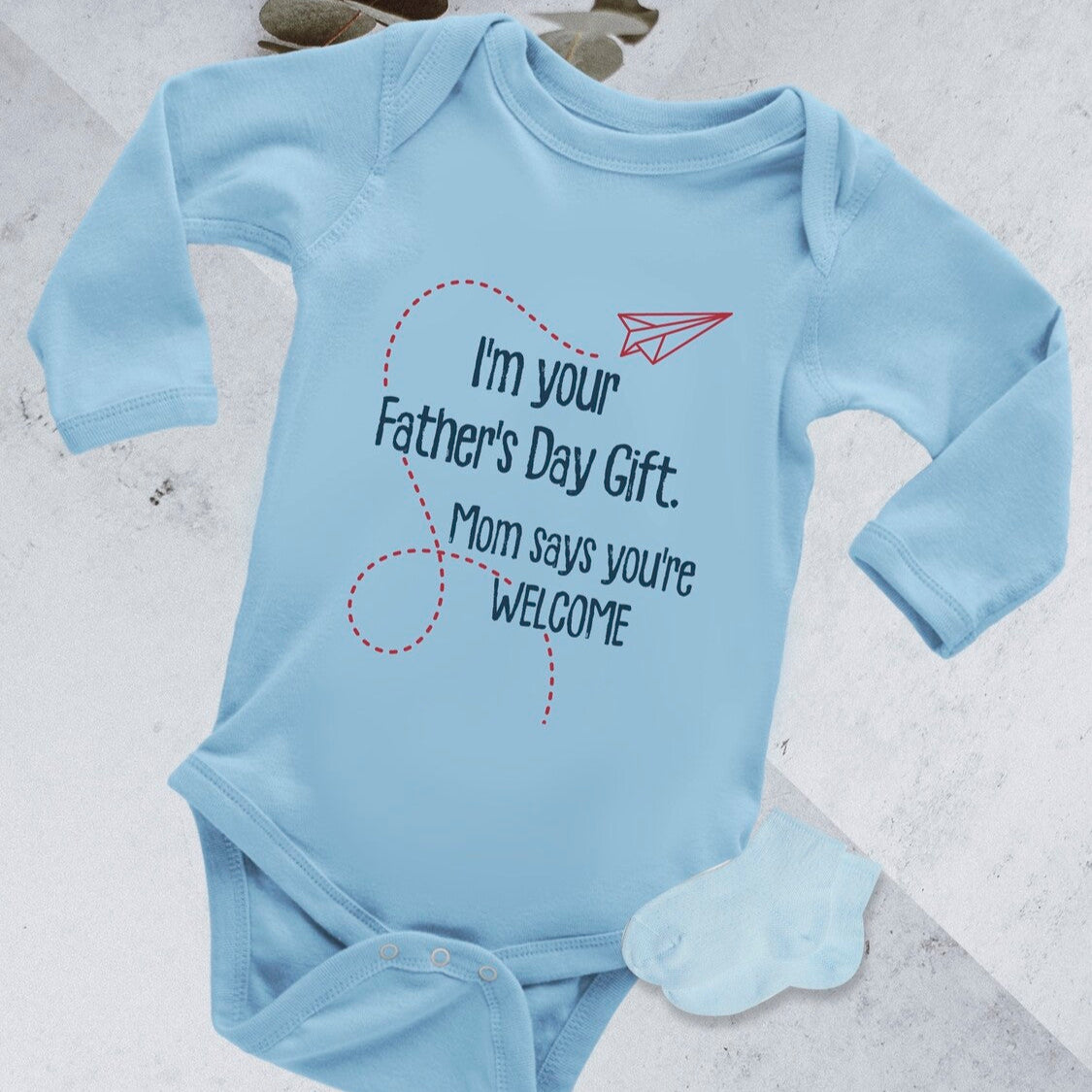 Personalised Baby Onesie from Happy Look | South Africa – Playfully stating "I'm your Father's Day Gift. Mom says you're WELCOME." Perfect for Father's Day and not customisable. A thoughtful gift that brings joy and lasting memories. Shop now!