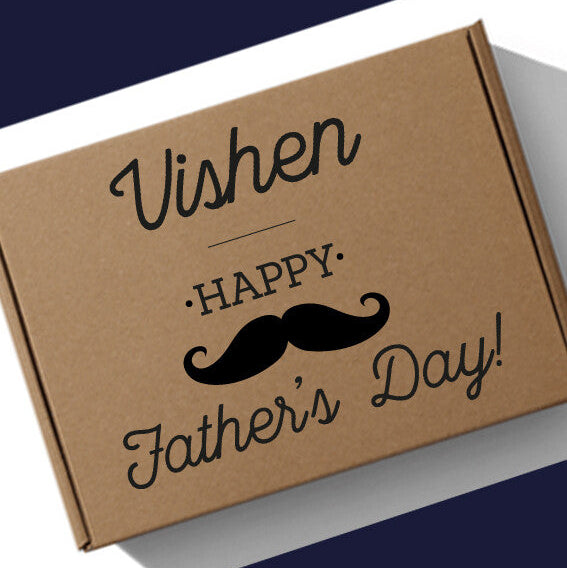 Personalised Father’s Day Box from Happy Look | South Africa – A celebratory gift for dads. Perfect for Father’s Day and customisable with a name. A thoughtful gift that brings joy and lasting memories. Shop now!