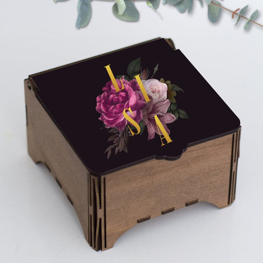 Personalised Floral Jewelry Box from Happy Look | South Africa – Features a beautiful floral design with the name 'LISA'. Perfect for birthdays, anniversaries, or just to show you care, and customisable with any name or message. A thoughtful gift that brings joy and lasting memories. Shop now!