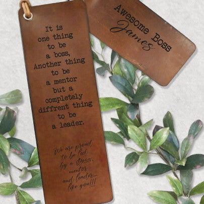 Personalised Leather Keyring and Bookmark Set from Happy Look | South Africa – Inspirational quotes for bosses and mentors. Perfect for office celebrations and customisable with names or titles. A thoughtful gift that brings joy and lasting memories. Shop now