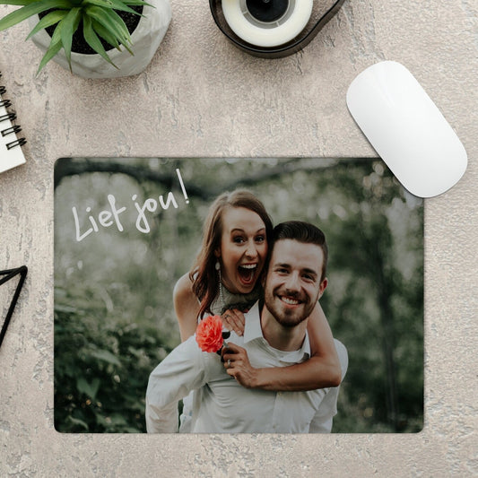 Personalised Mouse Pad from Happy Look | South Africa – A delightful design featuring a couple sharing a joyful moment. Perfect for anniversaries and customisable with names or phrases. A thoughtful gift that brings joy and lasting memories. Shop now!