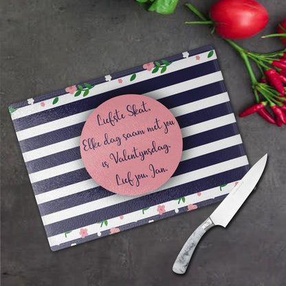 Personalised Glass Cutting Board from Happy Look | South Africa – A stylish cutting board featuring a pink circle inscribed with a romantic message. Perfect for anniversaries, Valentine's Day, or special occasions and customisable with a name or special message. A thoughtful gift that brings joy and lasting memories. Shop now!